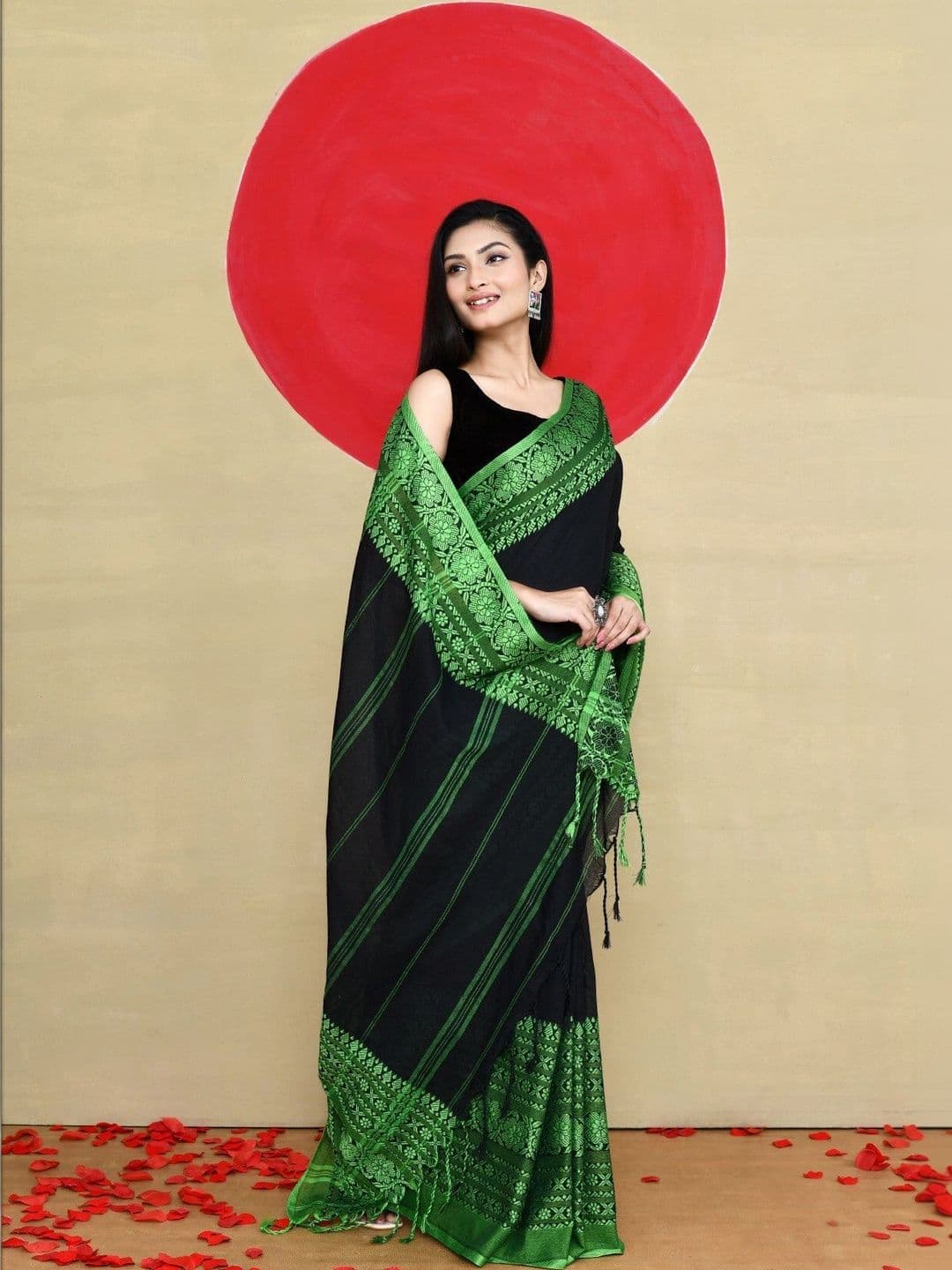 TANTSHREE Woven Design Pure Cotton Saree thumbnail 4