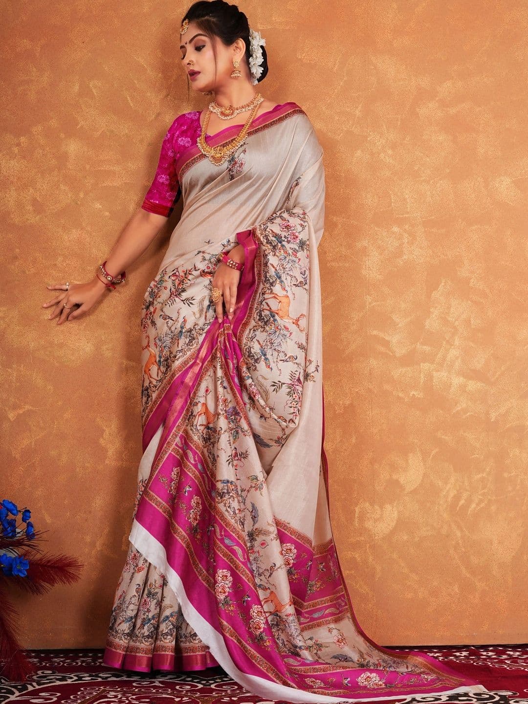 NARIVESH TRENDS Ethnic Motifs Art Silk Saree thumbnail 3