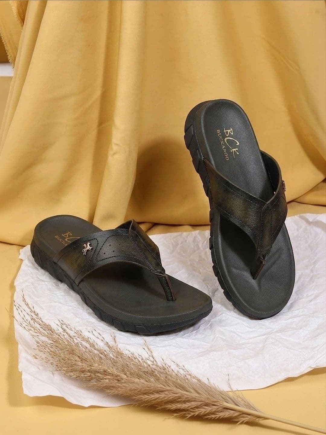 Buckaroo Men Leather Comfort Sandals - view 1