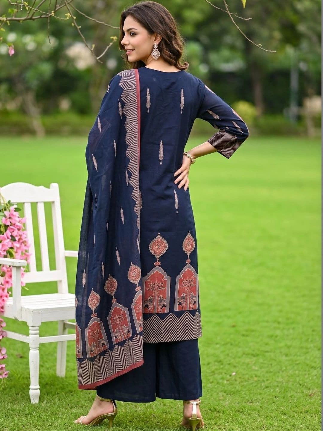 Sangria Women Ethnic Motifs Printed Pure Cotton Kurta with Palazzos & With Dupatta thumbnail 7