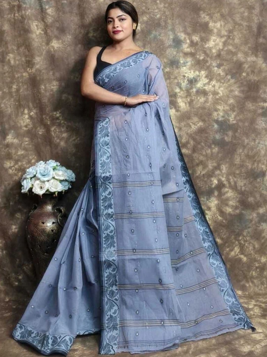TANTSHREE Floral Embroidered Pure Cotton Saree - view 1