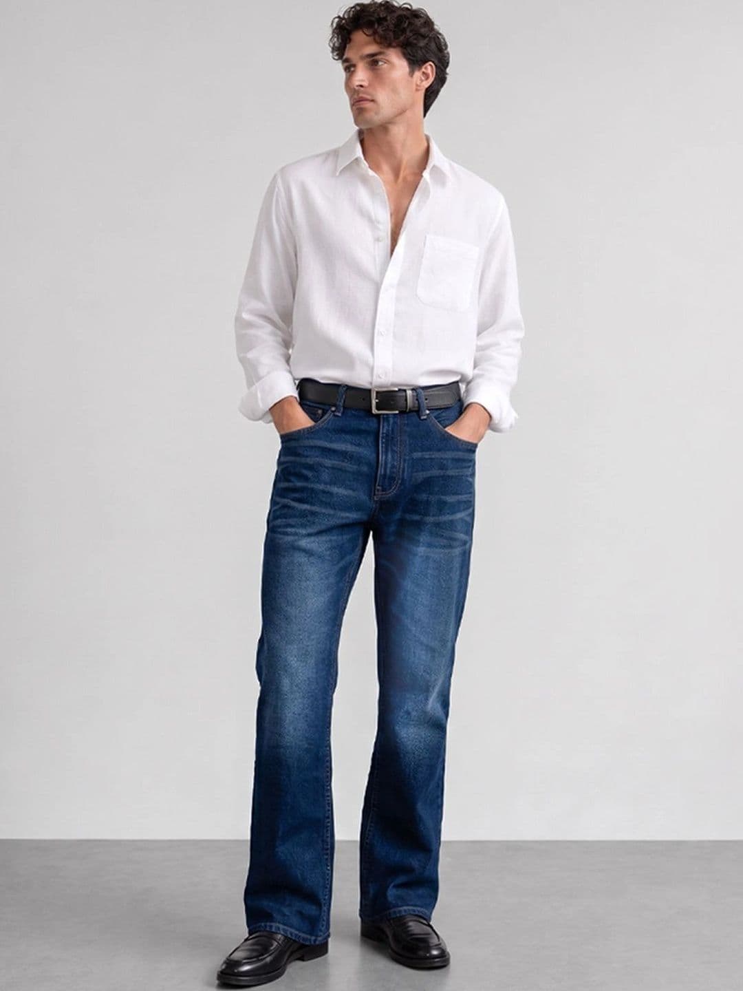 Powerlook Men Bootcut Mid-Rise Mildly Distressed Jeans thumbnail 7