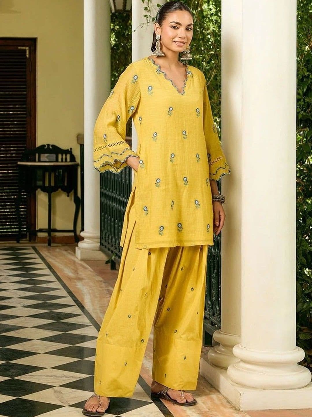 B&B Fashion Women Ethnic Motifs Embroidered Regular Thread Work Kurta with Palazzos & With Dupatta thumbnail 5