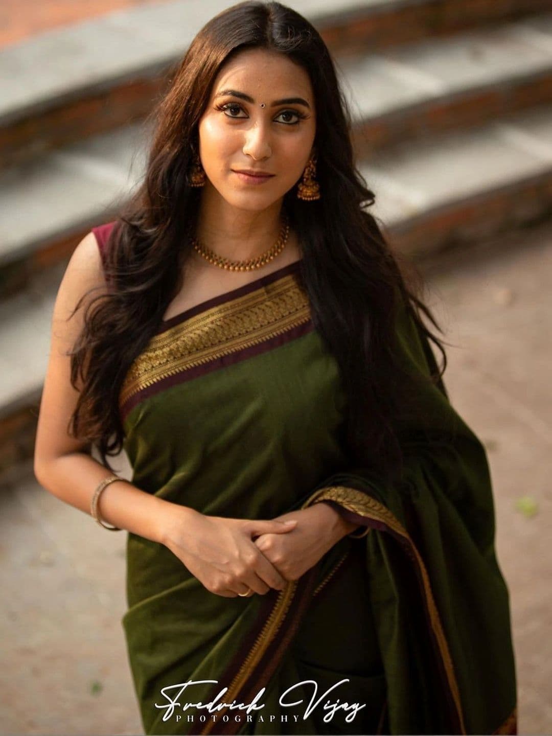 revika Woven Design Zari Art Silk Designer Kanjeevaram Saree thumbnail 3