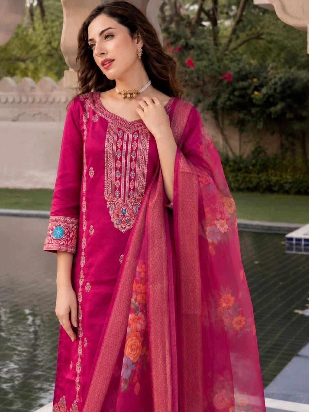ALAKHI STUDIO Women Ethnic Motifs Embroidered Regular Thread Work Kurta with Trousers & With Dupatta thumbnail 2
