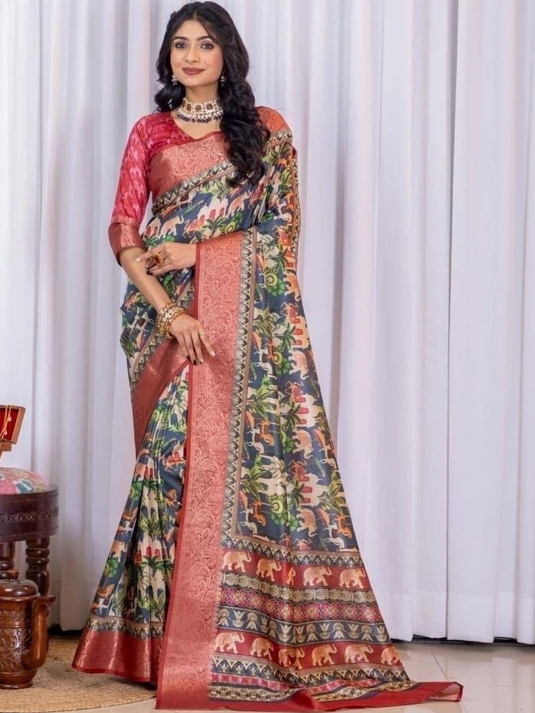 Sampada india Floral Silk Blend Saree thumbnail 4
