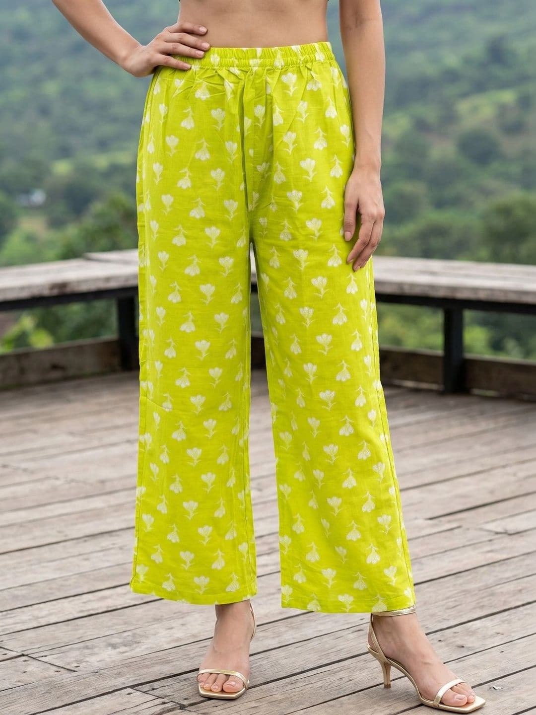 Sangria Women Floral Printed Regular Pure Cotton Kurta with Palazzos & With Dupatta thumbnail 7