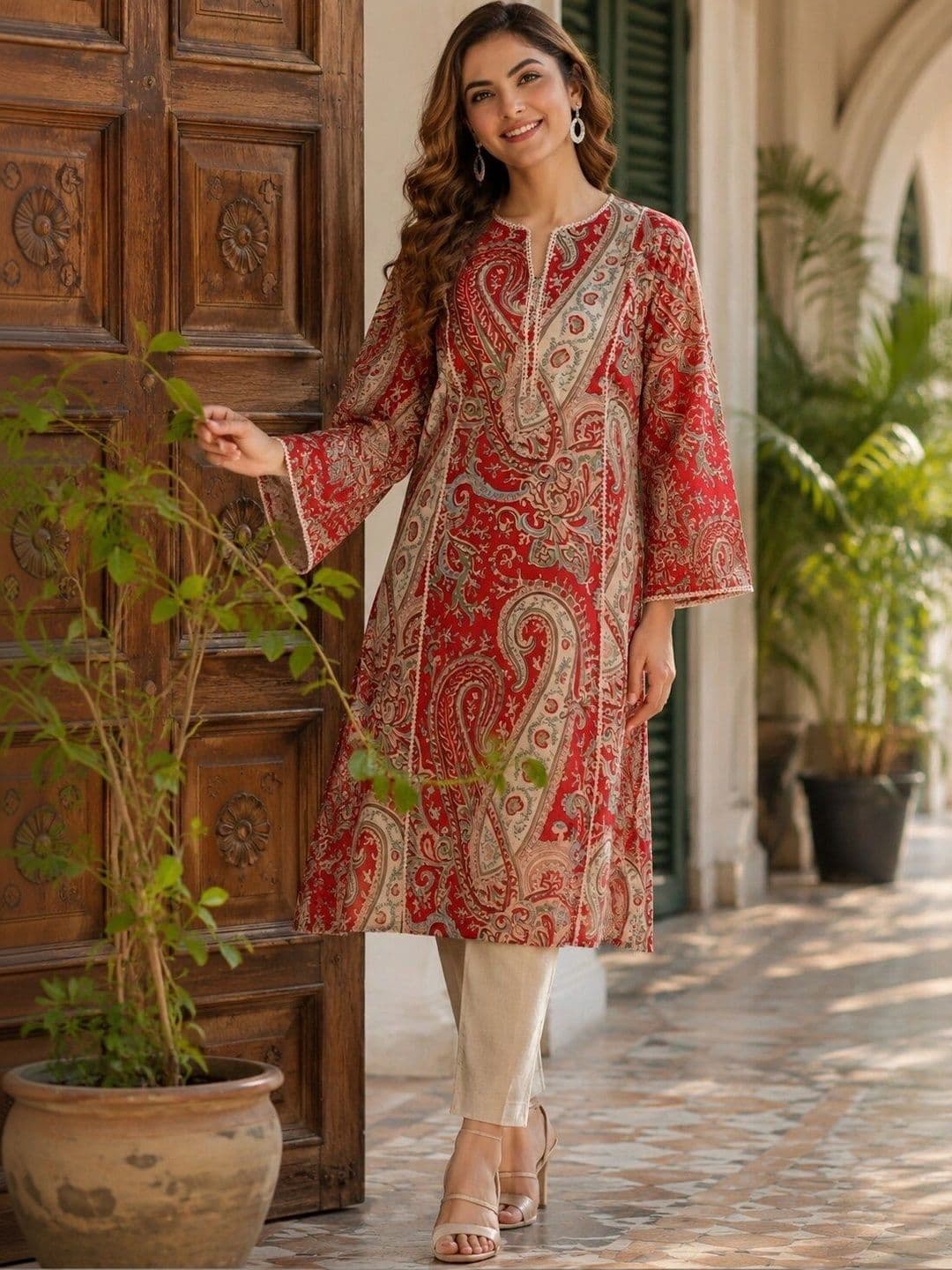 Tabeedah Women Paisley Printed Indie Prints Handloom Kurta thumbnail 5