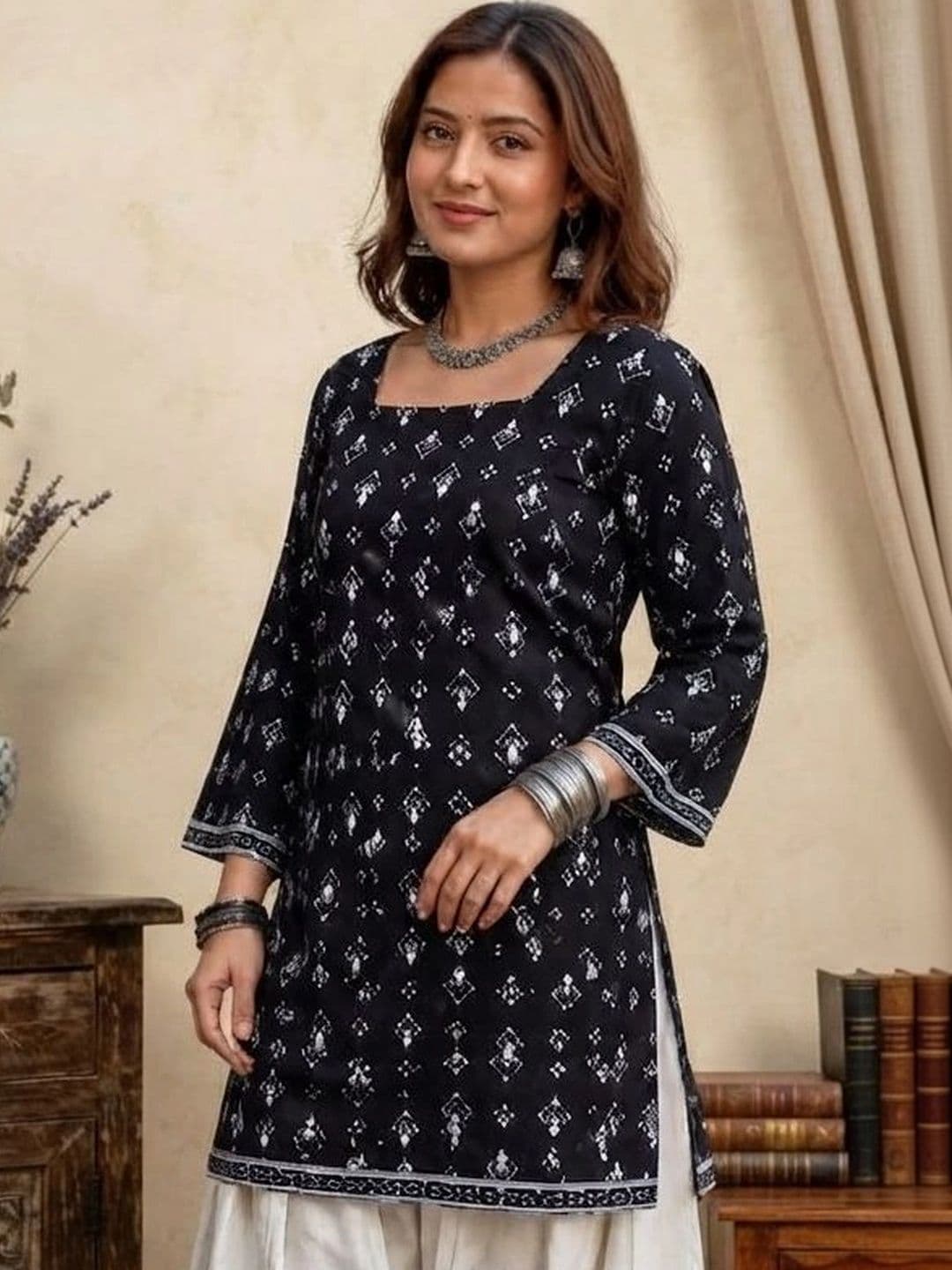Sangria Women Printed Regular Pure Cotton Kurti with Farsi Salwar thumbnail 2