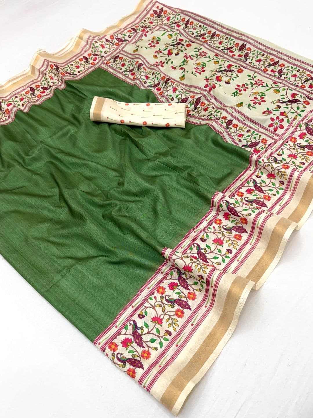 NARIVESH TRENDS Kalamkari Art Silk Saree thumbnail 3