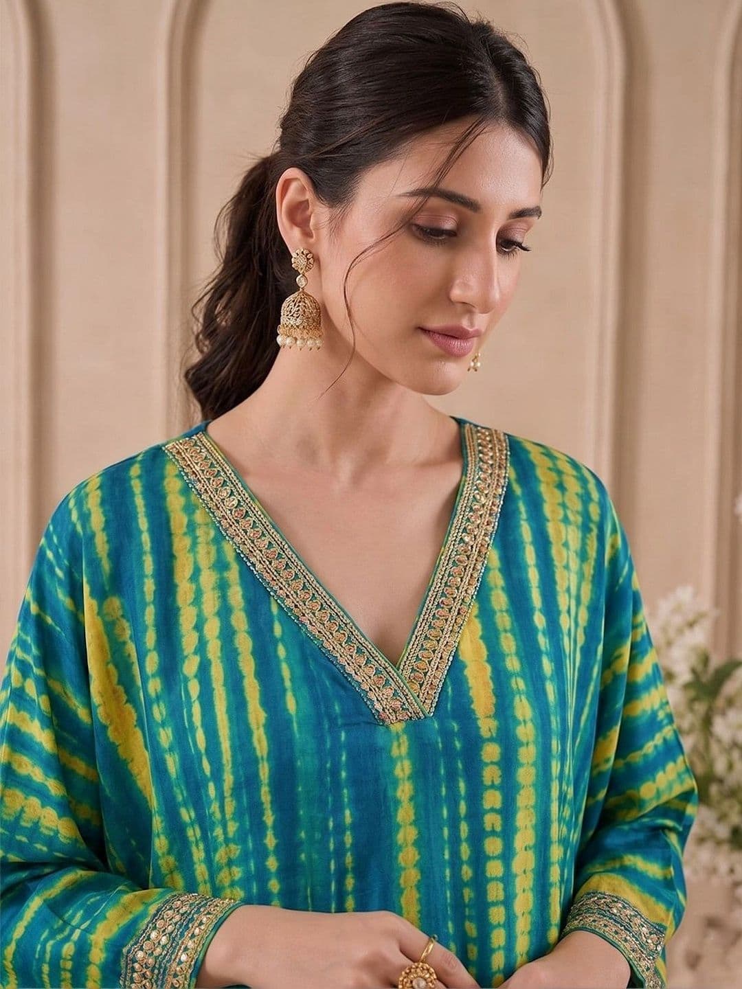 Varanga Women Dyed Regular Thread Work Kurta with Palazzos thumbnail 2