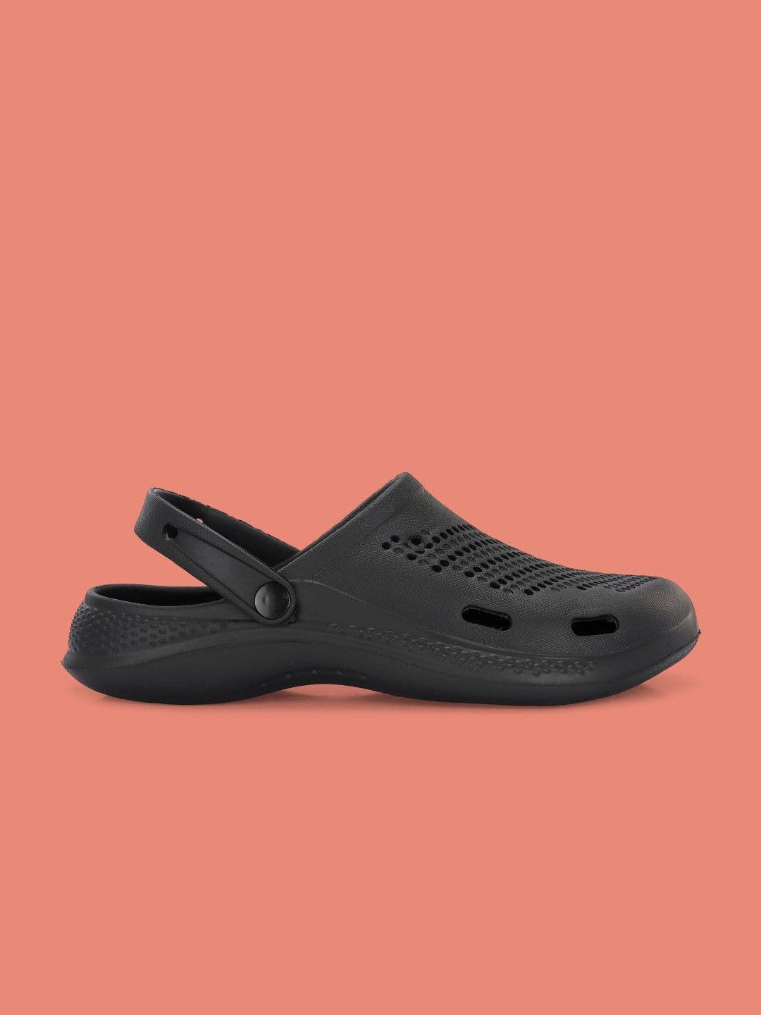 HRX by Hrithik Roshan Men Black Self Design Rubber Clogs thumbnail 7