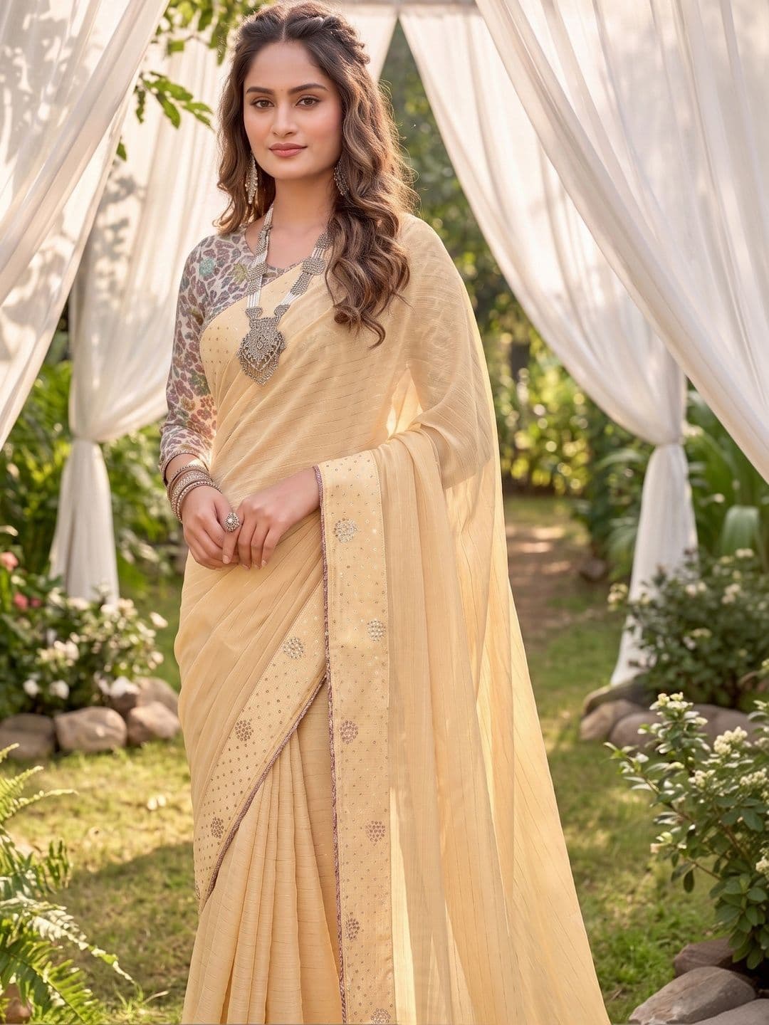 100 Dreams Embellished Beads and Stones Designer Saree thumbnail 2