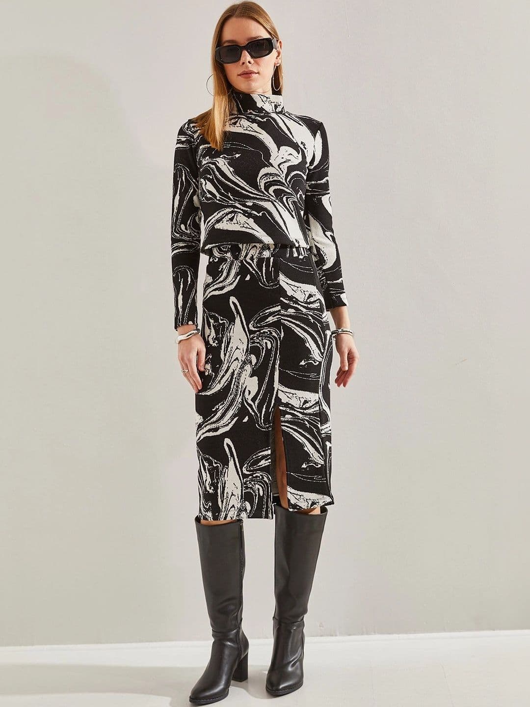 BIANCO LUCCI Women Abstract Side Slit Midi Straight Skirt thumbnail 2
