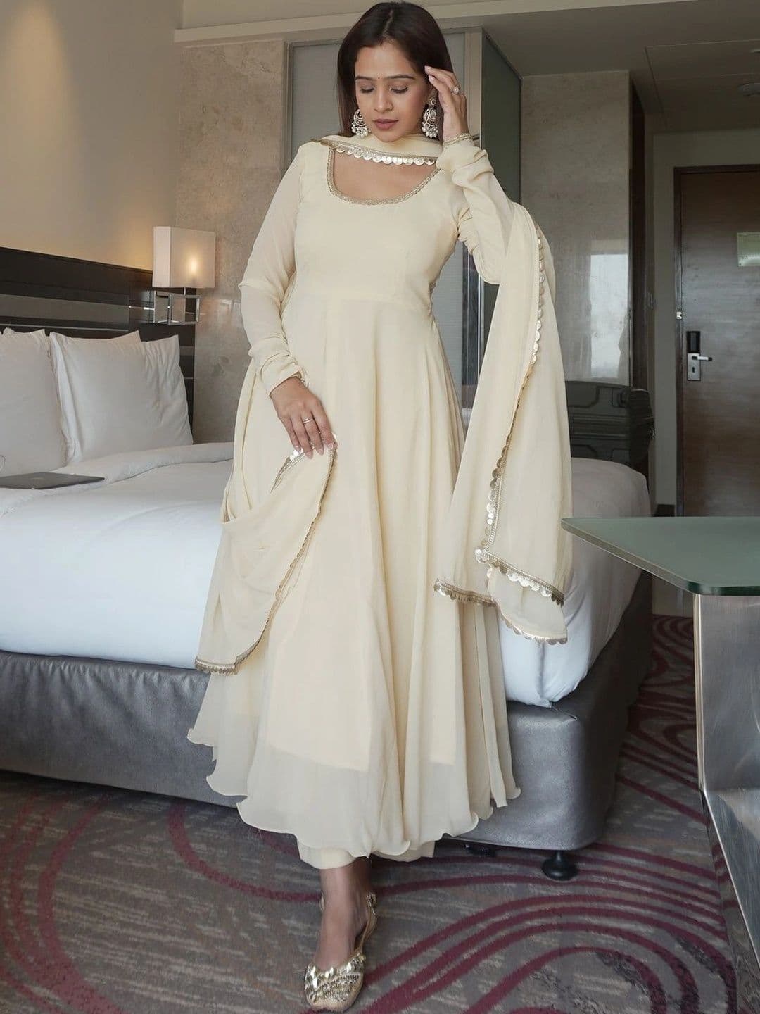 Glamelab Women Gotta Patti Kurta with Palazzos & With Dupatta - view 1