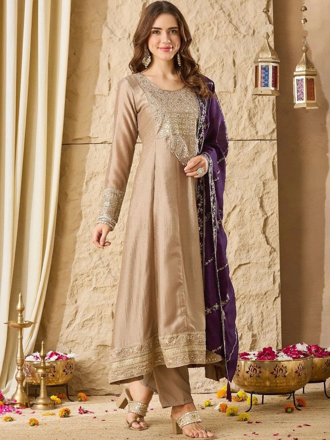 MOKOSH Women Ethnic Motifs Embroidered Empire Pure Silk Kurta with Trousers & With Dupatta thumbnail 2