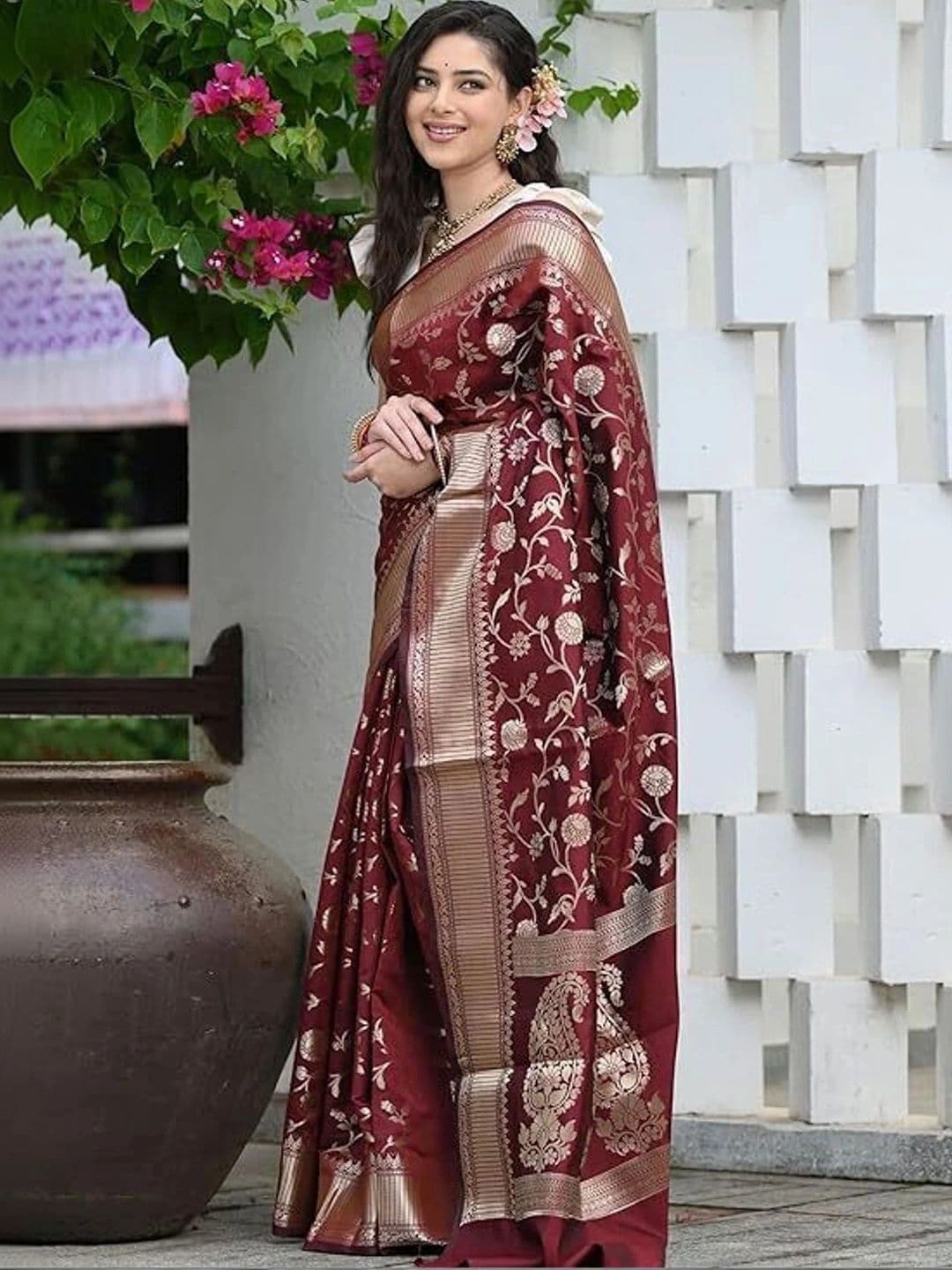VYOM CREATION Zari Art Silk Banarasi Saree thumbnail 5