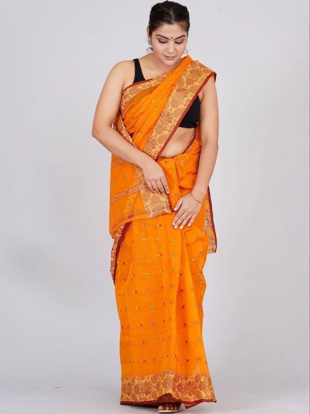 TANTSHREE Woven Design Zari Pure Cotton Saree thumbnail 3