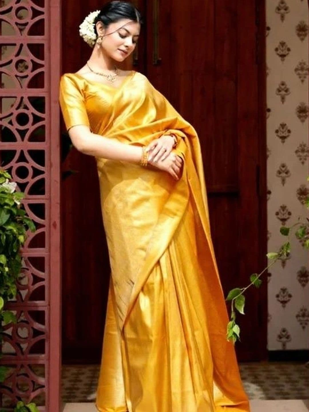 revika Woven Design Zari Art Silk Designer Kanjeevaram Saree thumbnail 6
