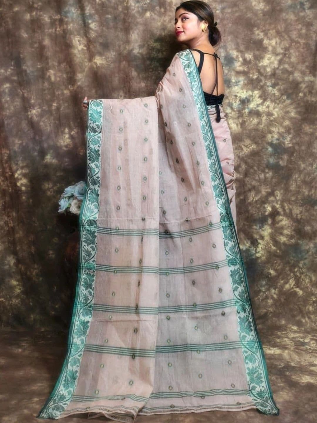 TANTSHREE Floral Pure Cotton Saree thumbnail 3