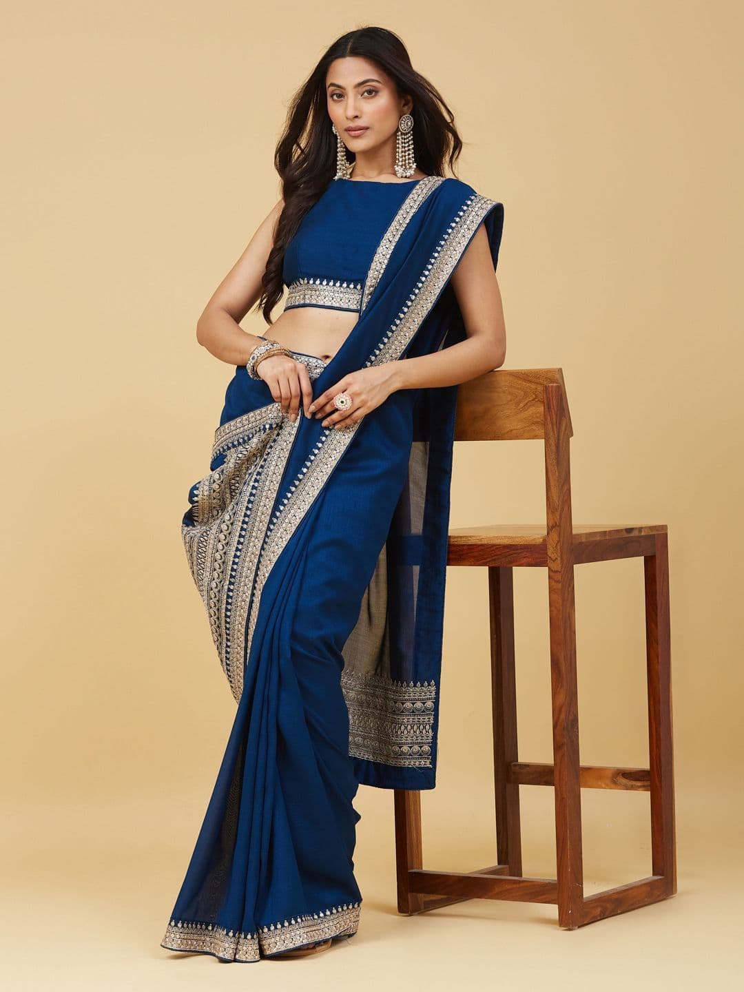 kasee Embellished Embroidered Silk Blend Heavy Work Saree thumbnail 5