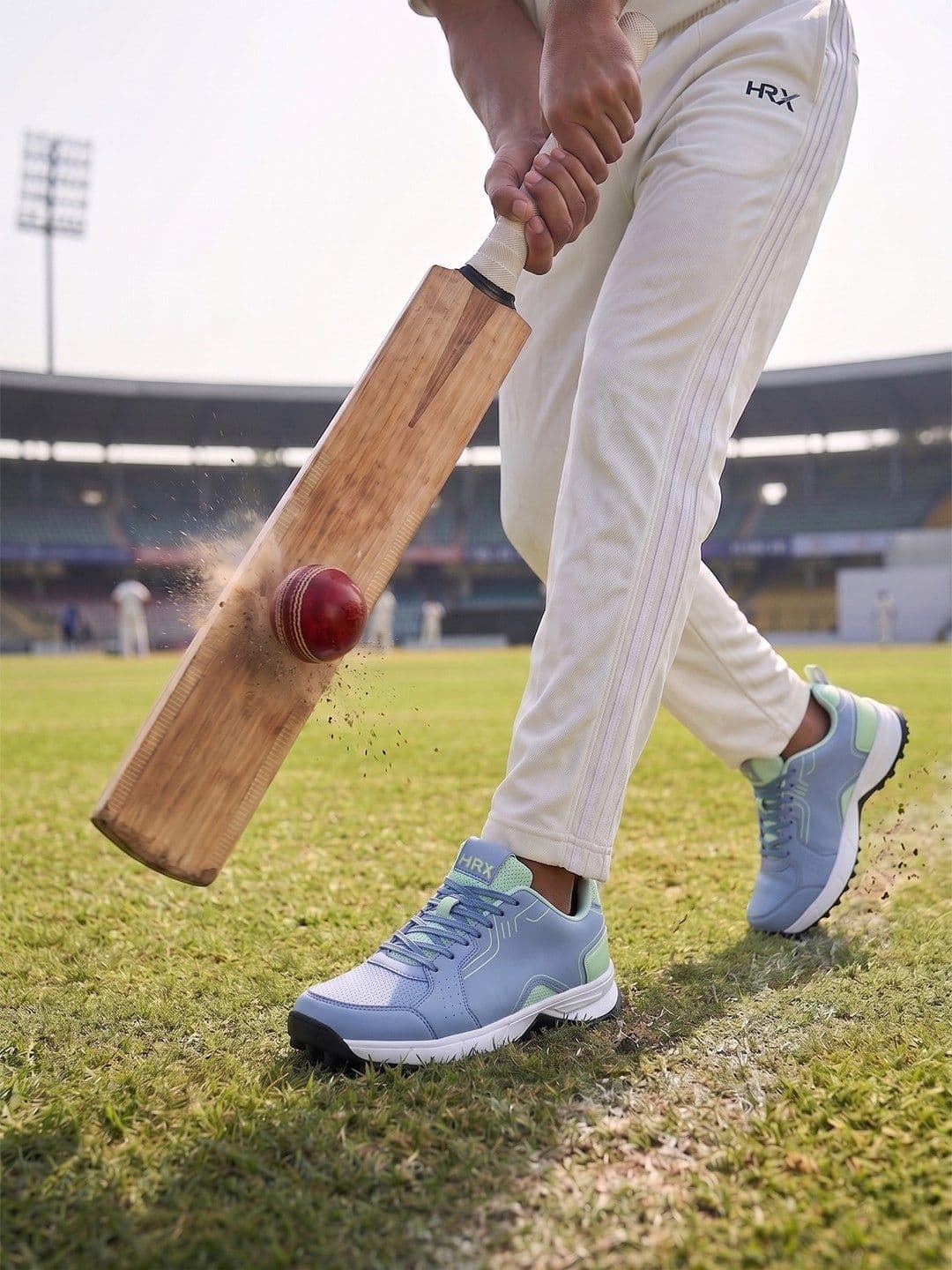 HRX by Hrithik Roshan Men Comfortable Cricket Shoes thumbnail 2