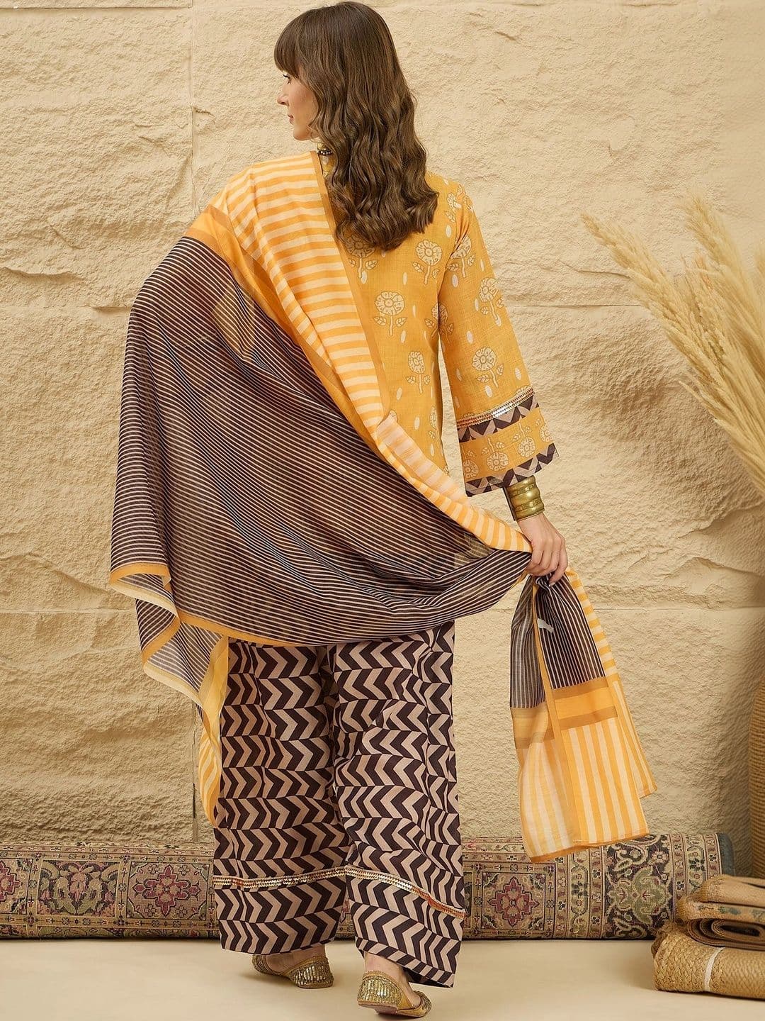 Ethnic Junction Women Floral Printed Regular Linen Kurta with Palazzos & With Dupatta thumbnail 4