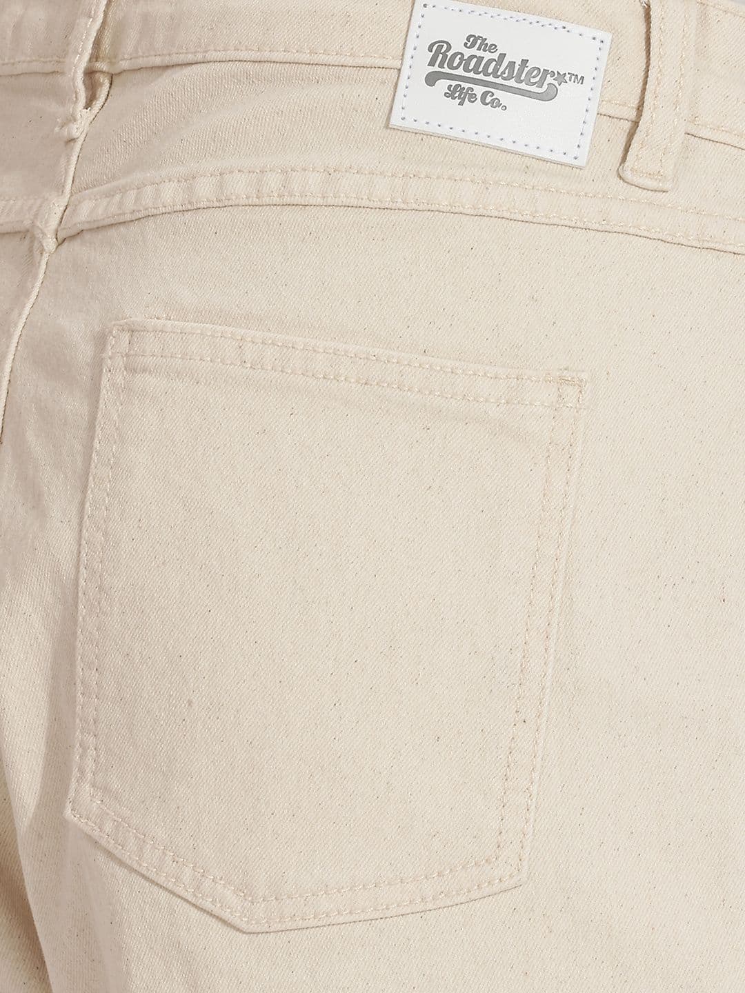 The Roadster Life Co. Women Straight Fit Stretchable Jeans thumbnail 2