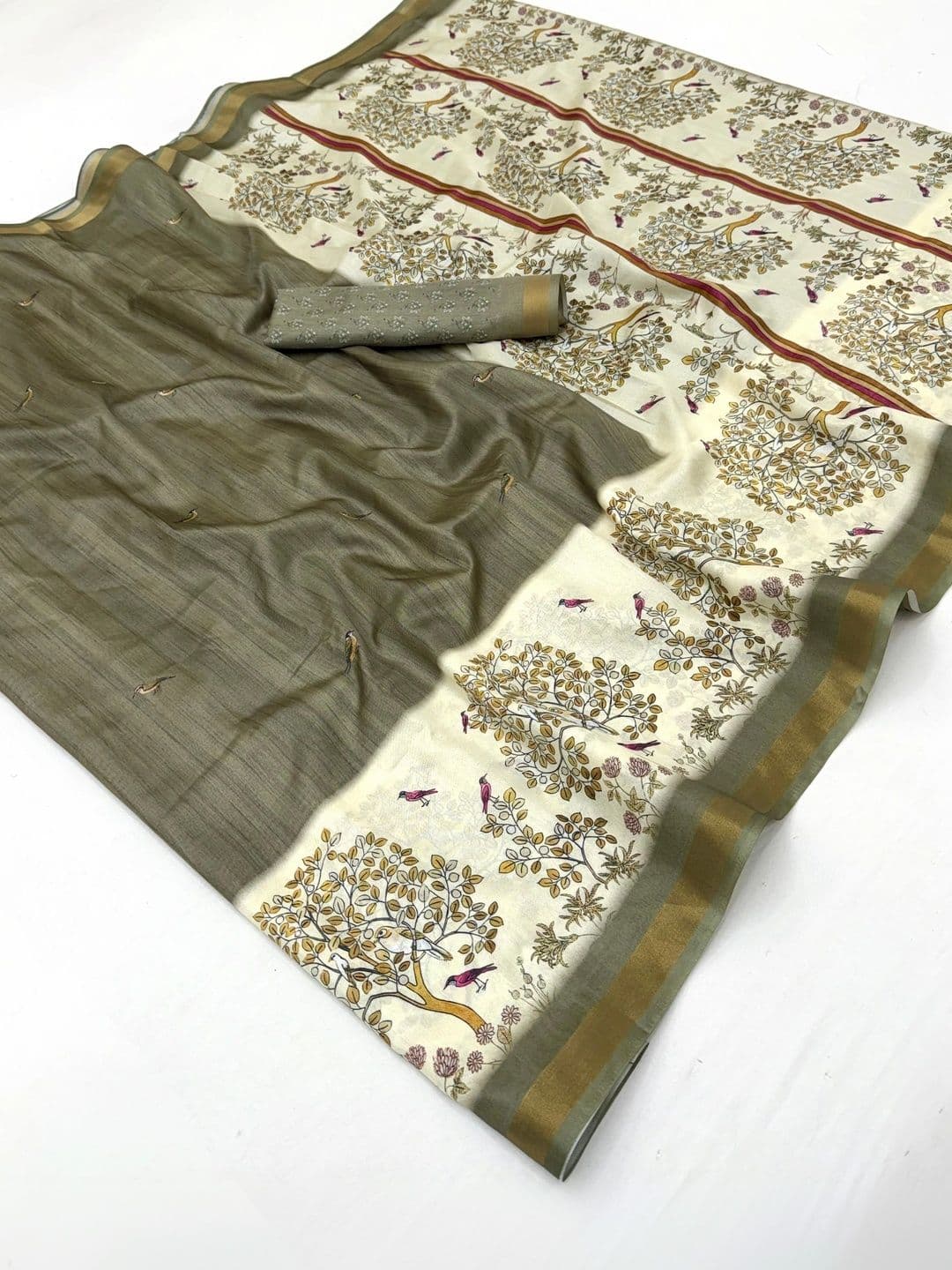 NARIVESH TRENDS Kalamkari Art Silk Saree thumbnail 5