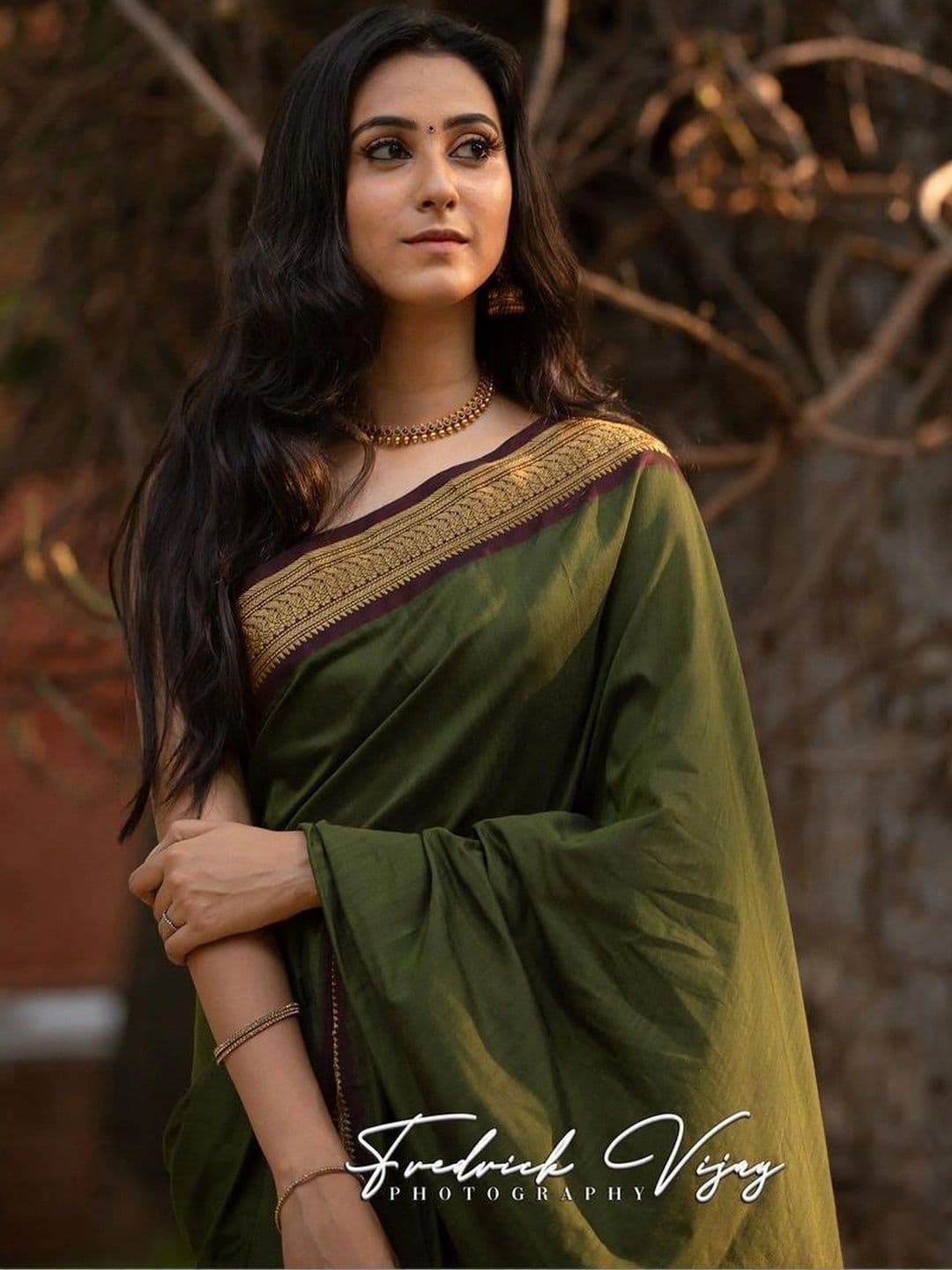 revika Woven Design Zari Art Silk Designer Kanjeevaram Saree thumbnail 4