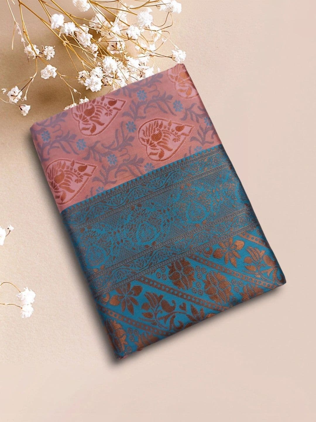 PAZVADI Woven Design Zari Silk Blend Designer Kanjeevaram Saree thumbnail 4