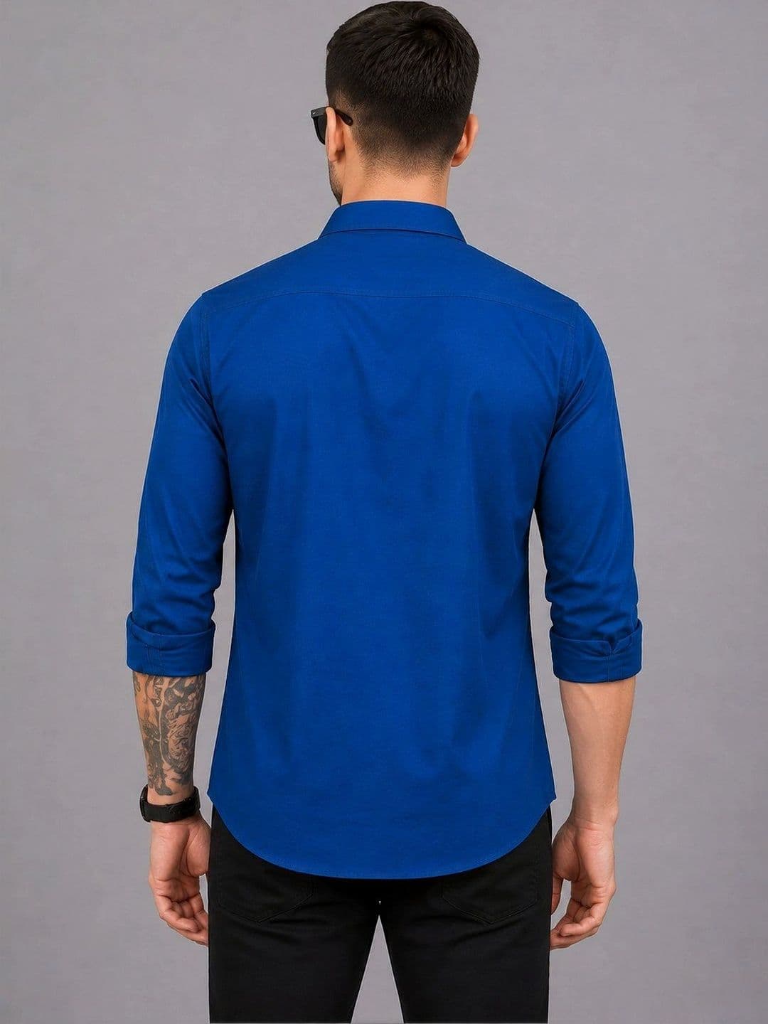 Roadster Men Blue Solid Regular Fit Casual Shirt thumbnail 4