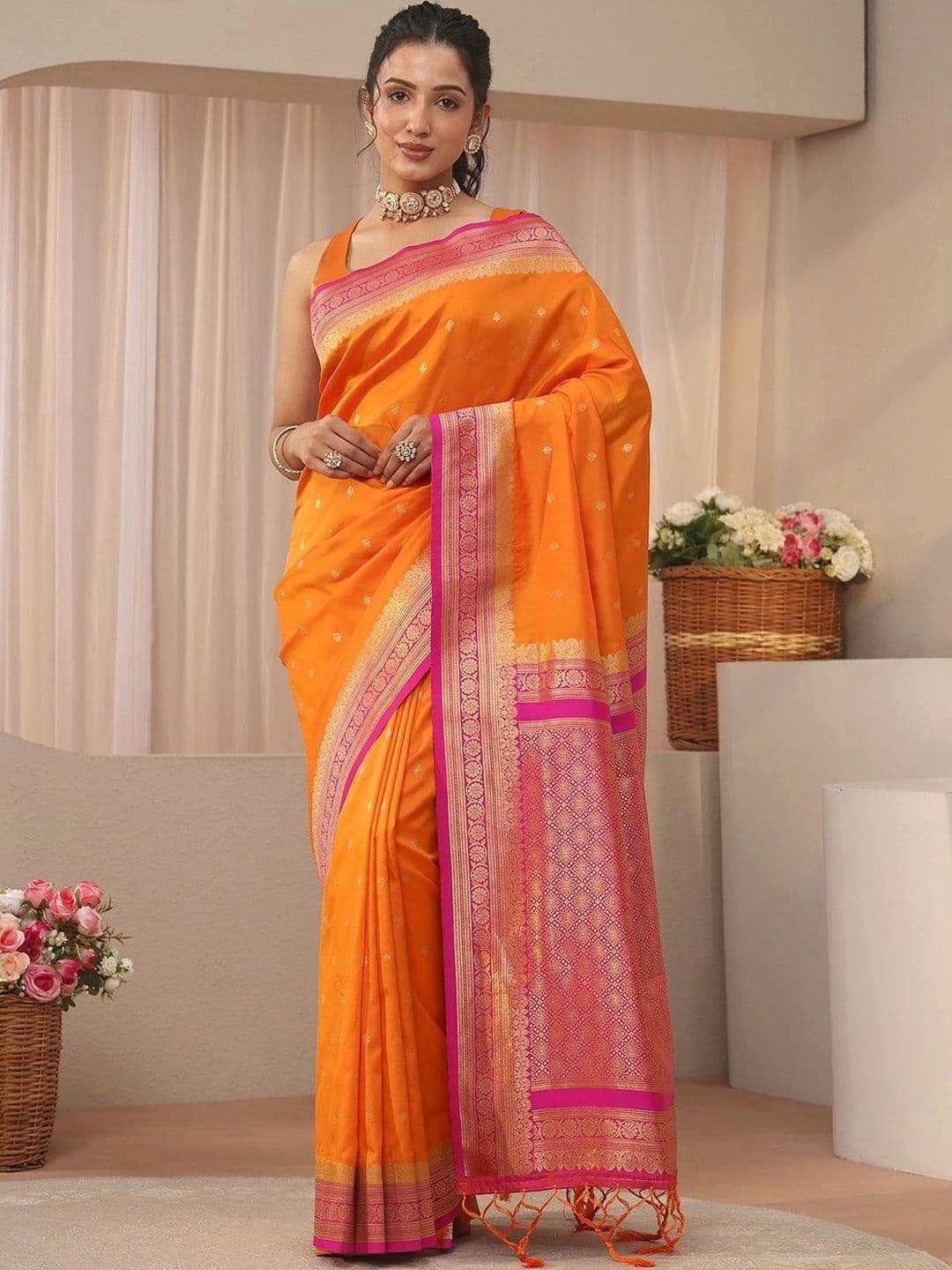 Libas Ethnic Motifs Zari Silk Blend Heavy Work Saree thumbnail 7