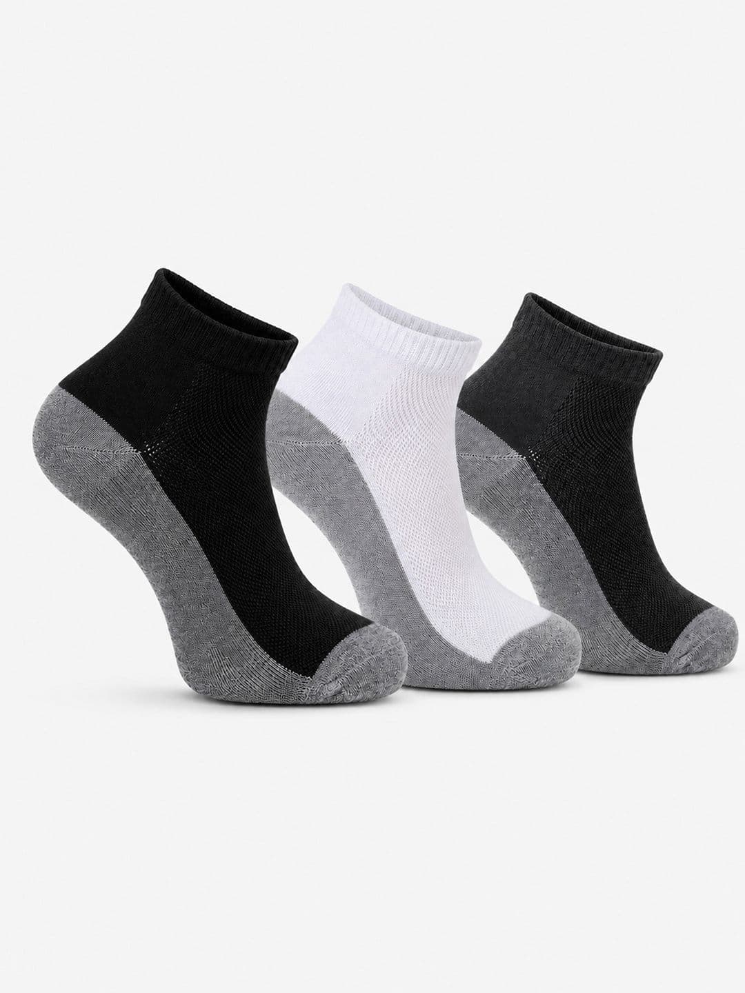 Roadster Men Pack of 3 Cotton Colourblocked Ankle Length Socks - view 1