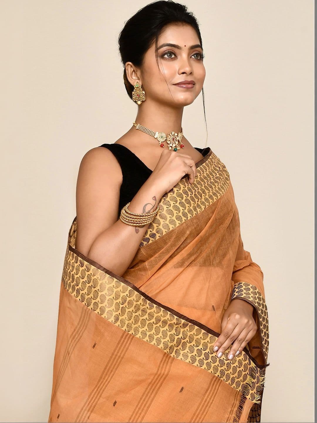 TANTSHREE Striped Pure Cotton Saree thumbnail 3