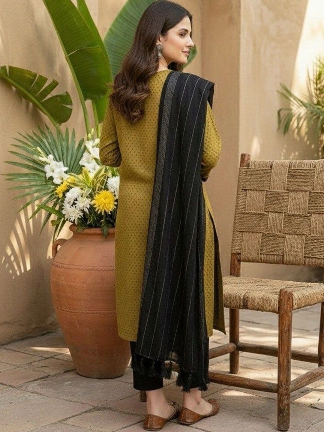 Sypher Boutique Women Ethnic Motifs Printed Regular Thread Work Pure Cotton Kurta with Trousers & With thumbnail 3