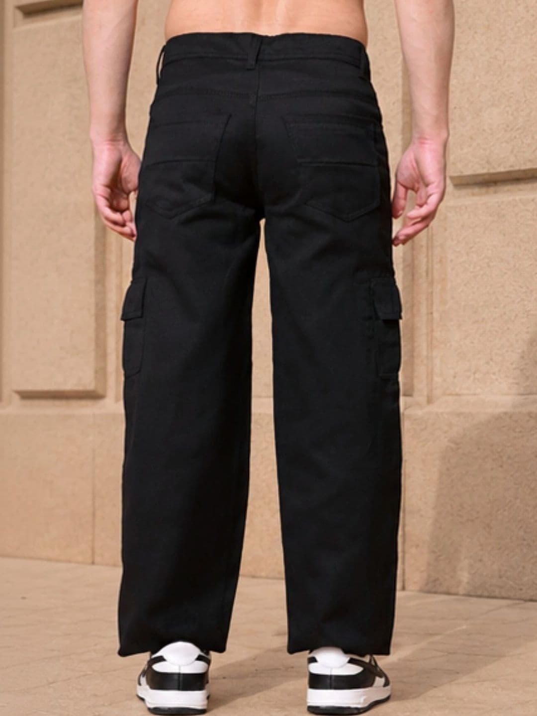 Metronaut Men Classic Relaxed Fit Mid-Rise Stretchable Jeans thumbnail 2
