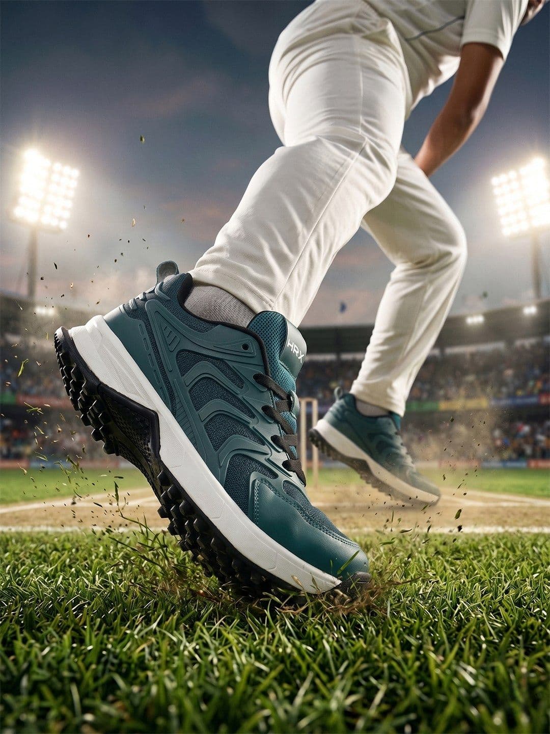 HRX by Hrithik Roshan Men Comfortable Cricket Shoes thumbnail 5