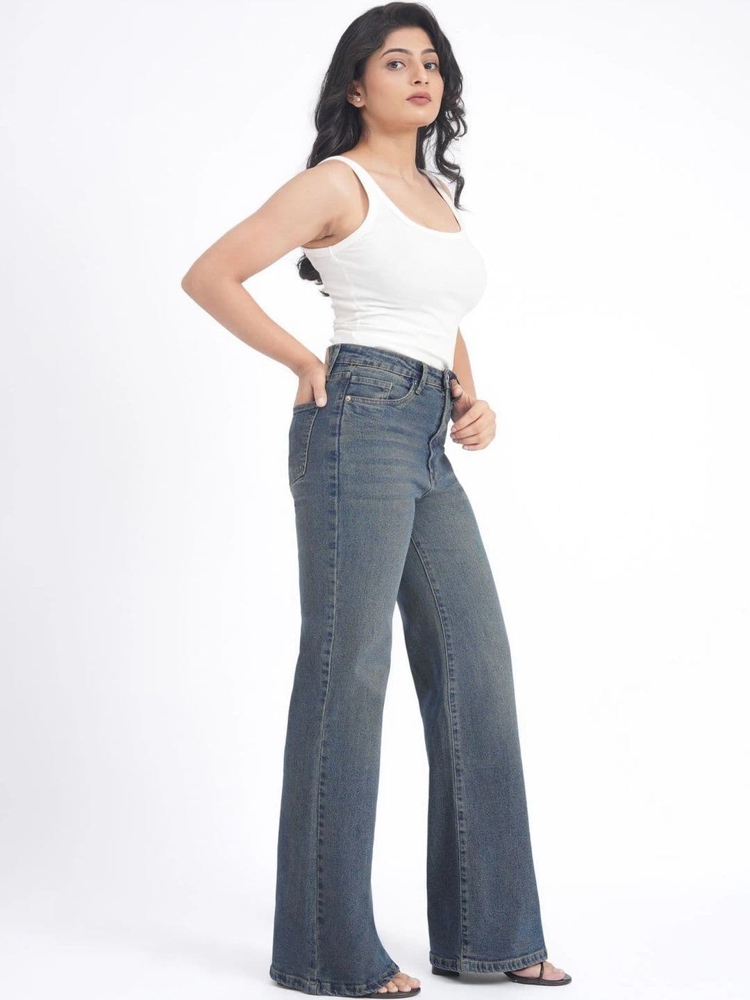 Defrost Jeans Women Wide Leg High-Rise Stretchable Jeans thumbnail 3