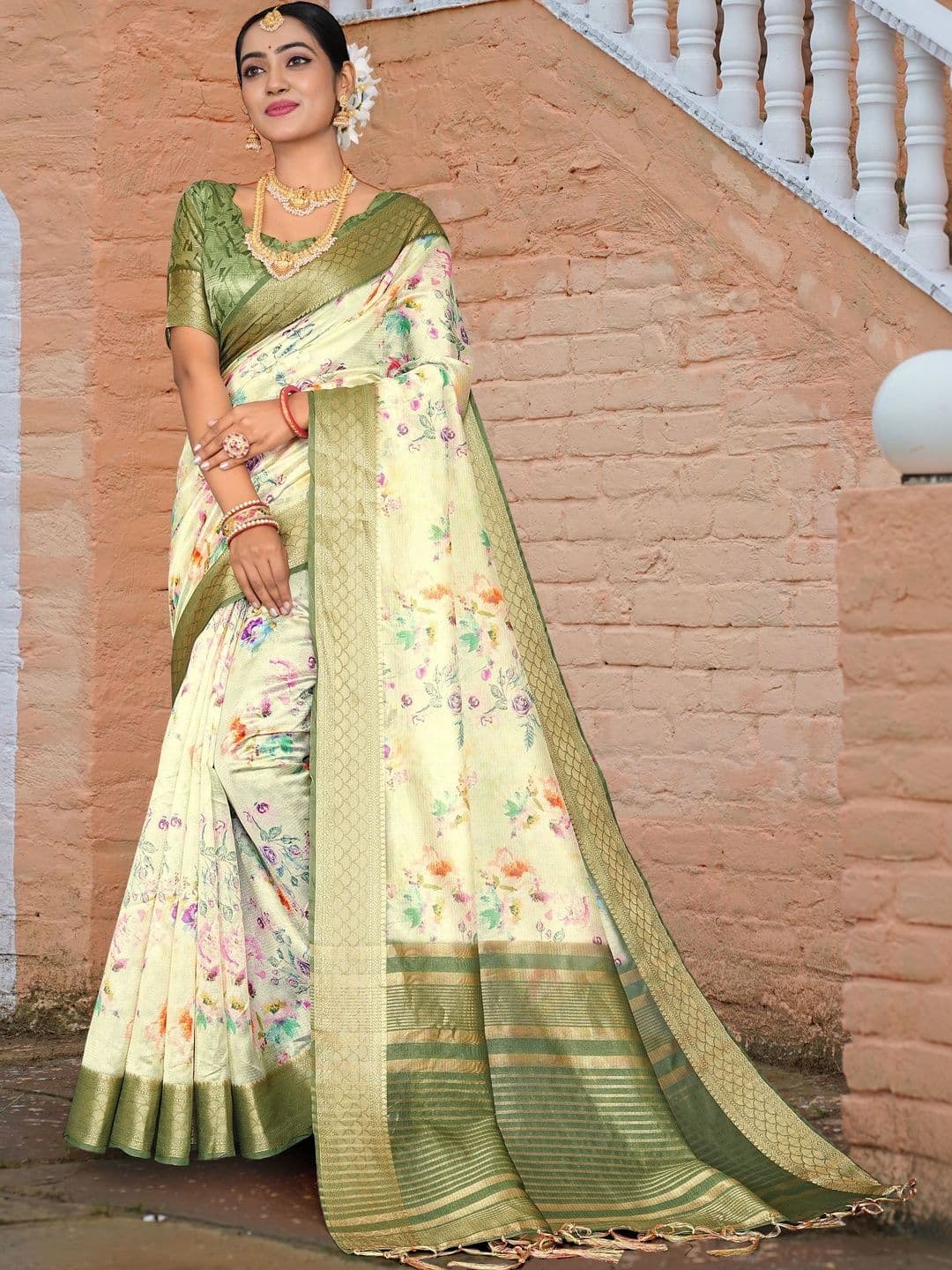 NARIVESH TRENDS Floral Zari Art Silk Saree thumbnail 2