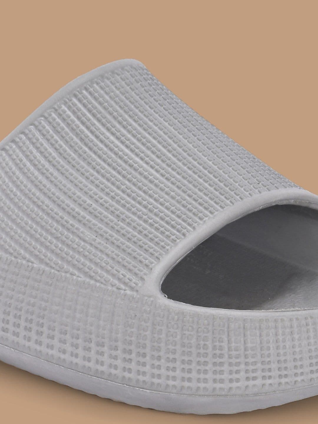 HRX by Hrithik Roshan Men Rubber solid Sliders thumbnail 3