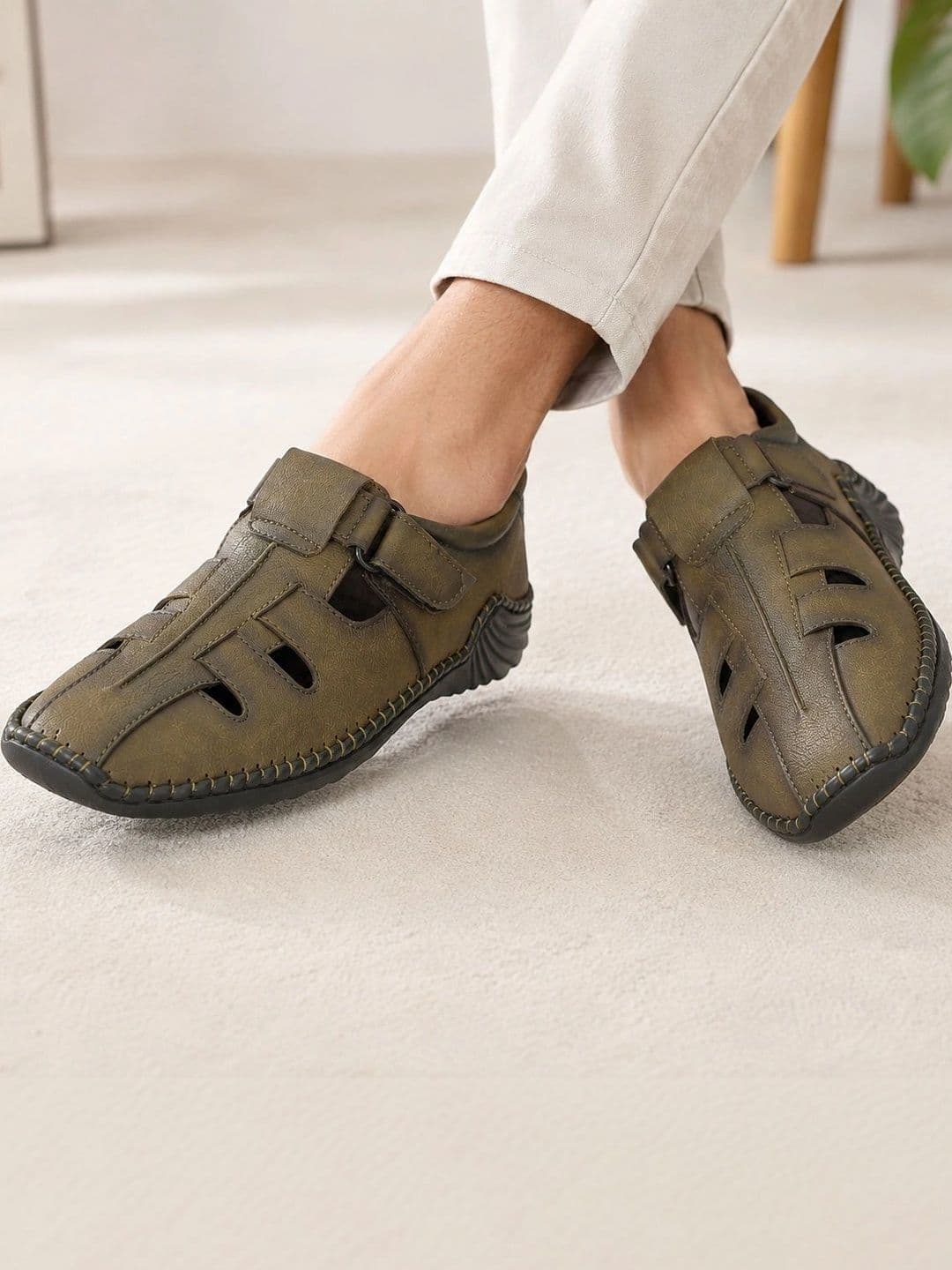Roadster Men Fisherman Sandals thumbnail 5