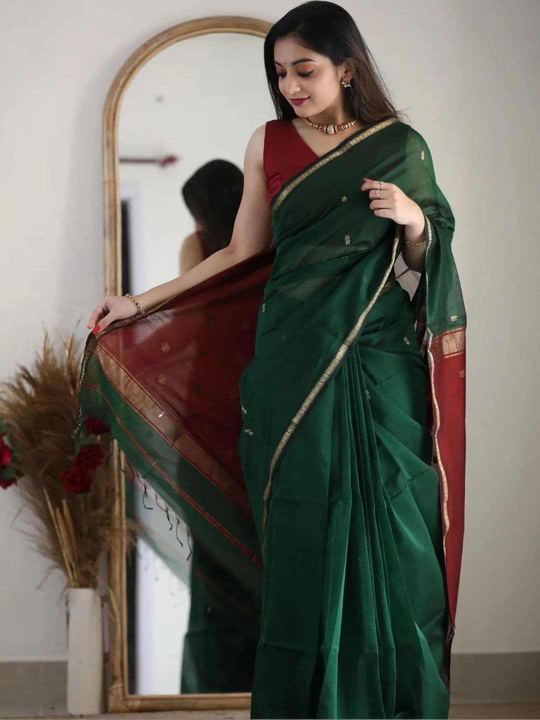 VYOM CREATION Woven Design Zari Art Silk Banarasi Saree thumbnail 4
