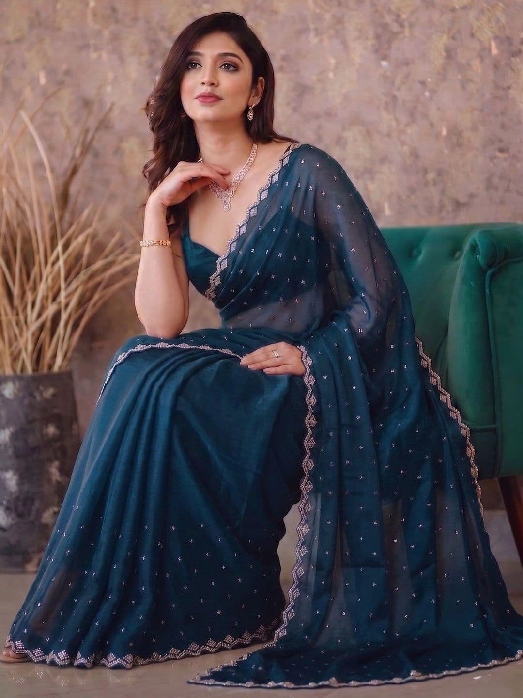 BHOJAL CREATION Embellished Beads and Stones Silk Blend Heavy Work Saree thumbnail 3