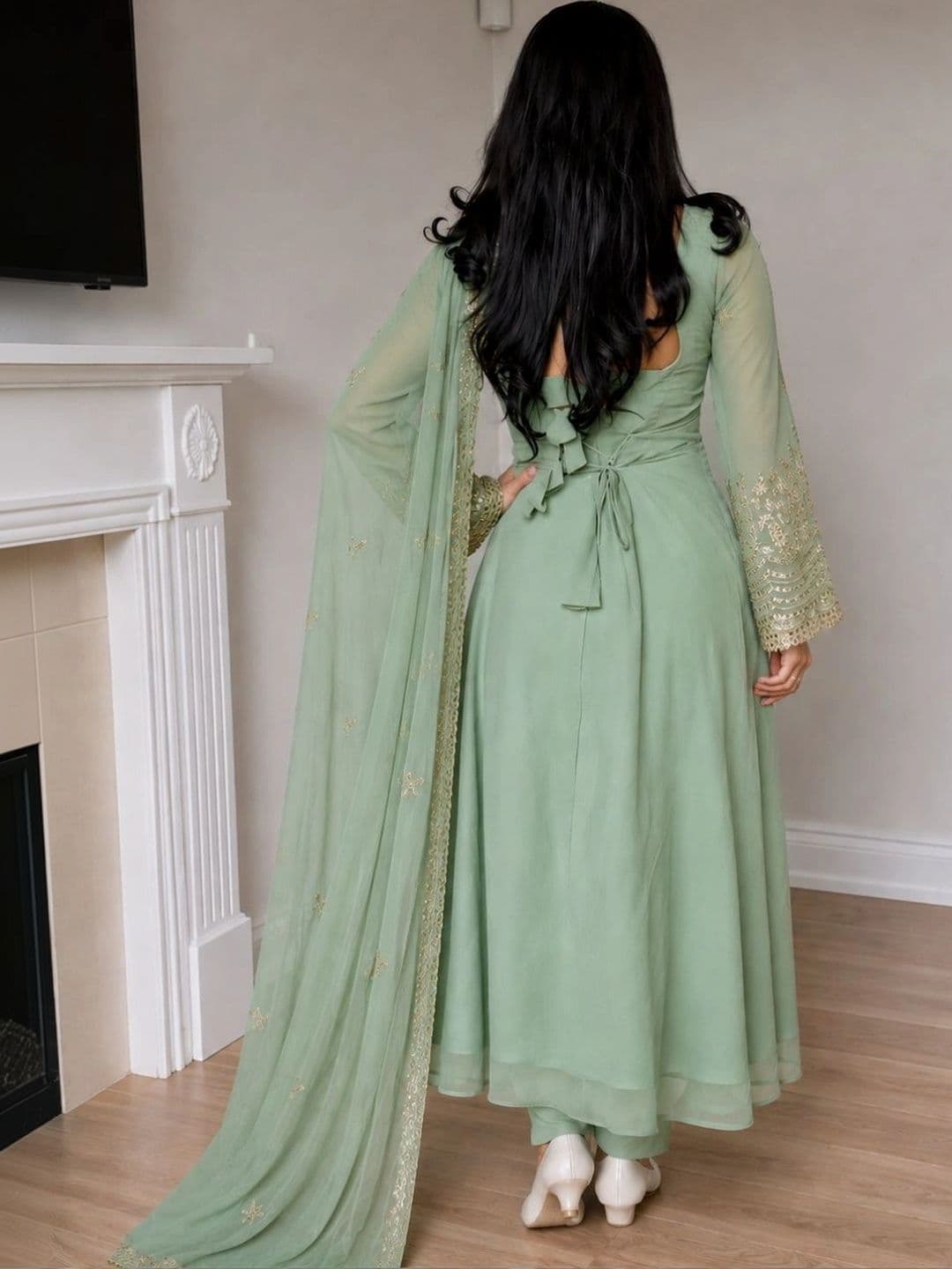 TWINS LADY Women Ethnic Motifs Embroidered Regular Kurta with Trousers & With Dupatta thumbnail 3