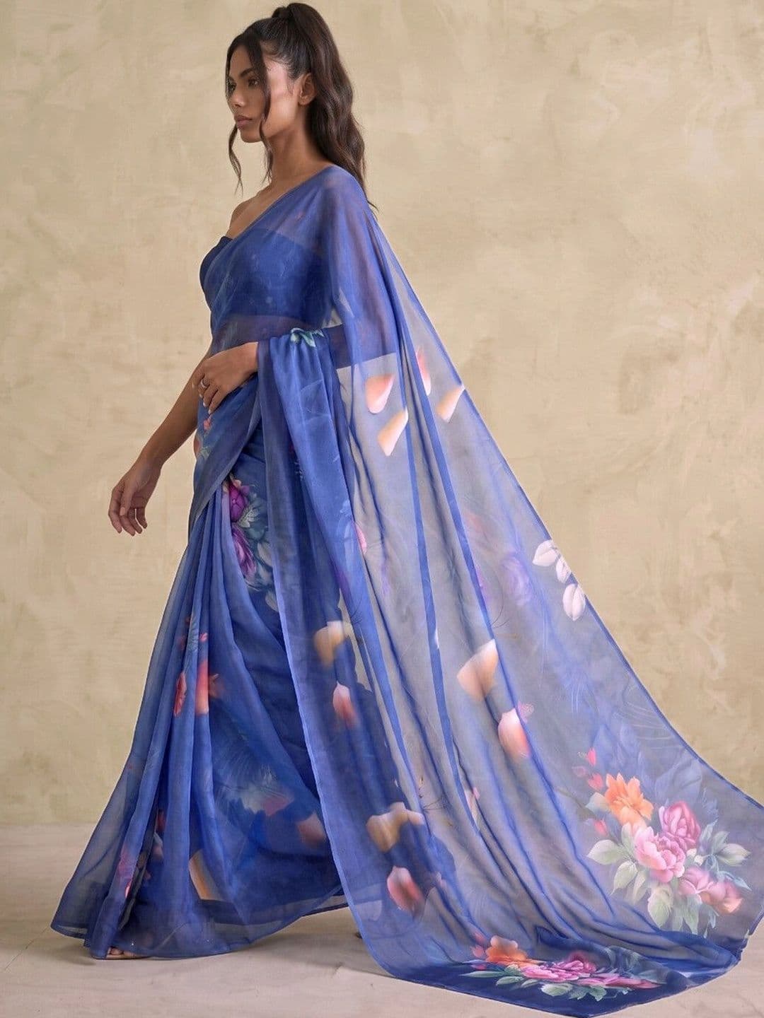 SAARA Floral Pure Georgette Saree thumbnail 6