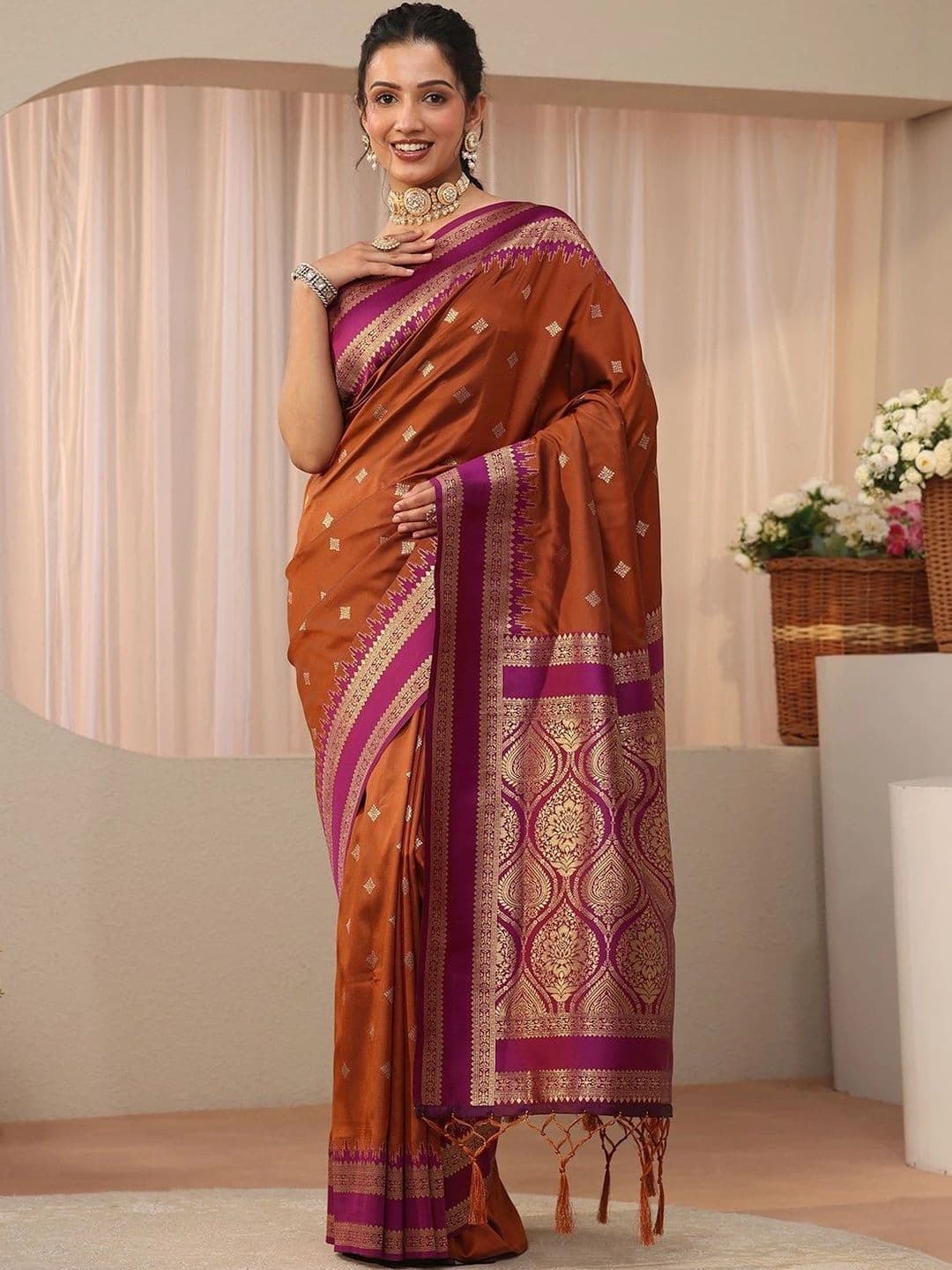 Libas Woven Design Zari Silk Blend Saree thumbnail 7