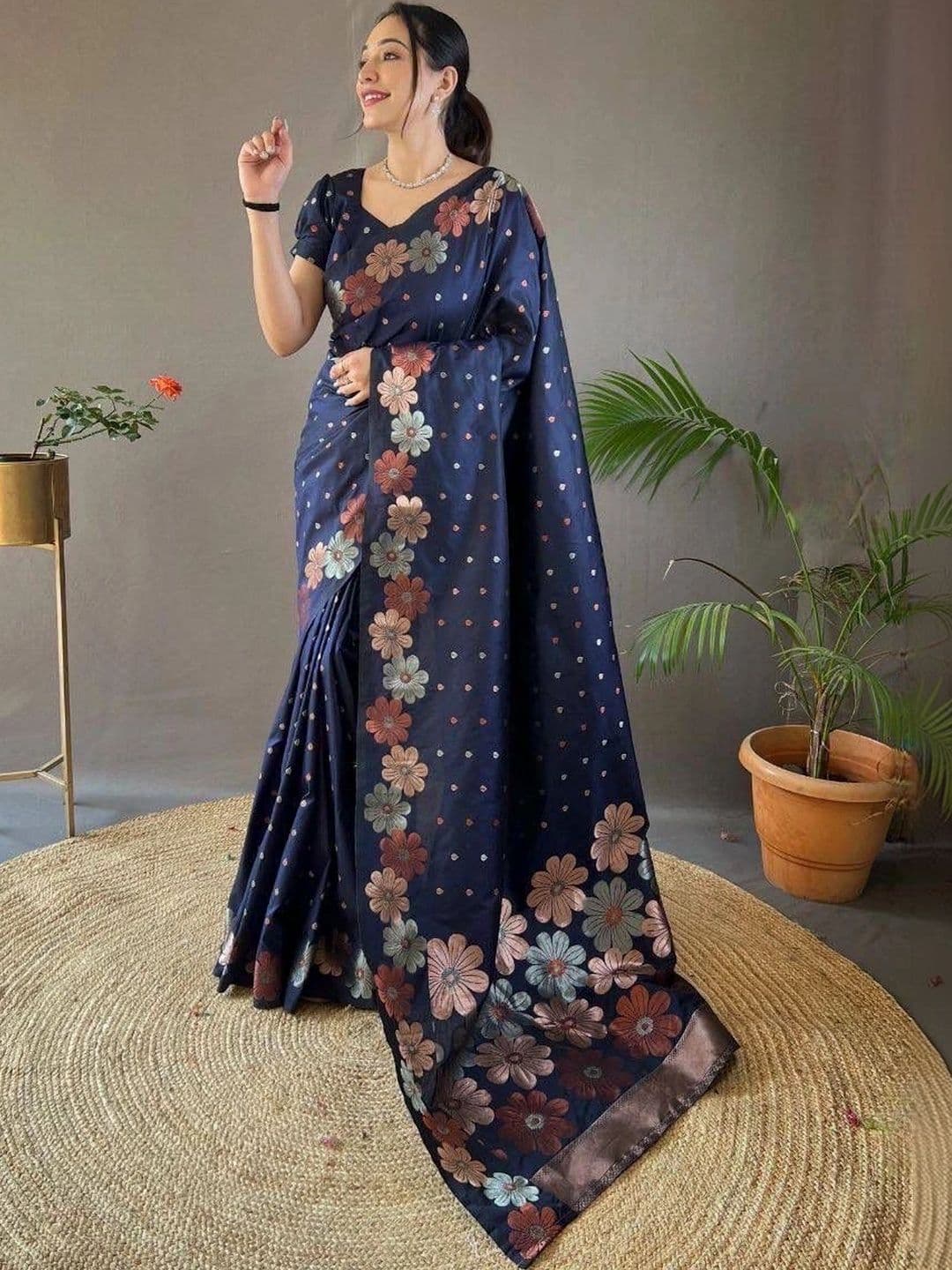 PAZVADI Floral Zari Silk Blend Designer Kanjeevaram Saree - view 1