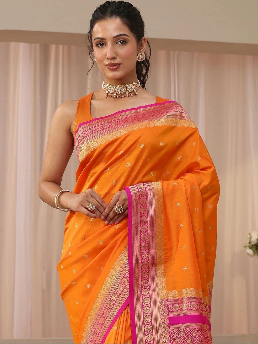 Libas Ethnic Motifs Zari Silk Blend Heavy Work Saree thumbnail 3