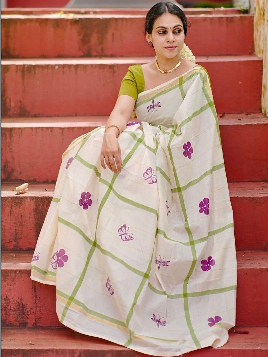 Sakhi Ethnic Wear Floral Embroidered Linen Blend Fusion Saree - view 1
